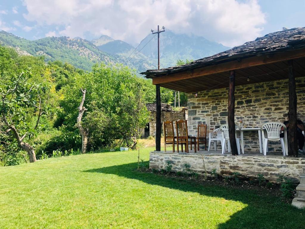 Guest House Qafe Dardha - Tomorr National Park Qafe Dardhe Exterior foto