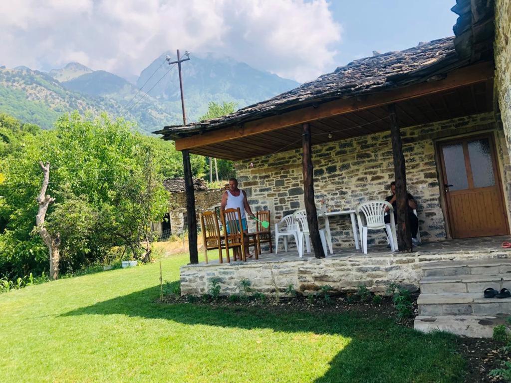 Guest House Qafe Dardha - Tomorr National Park Qafe Dardhe Exterior foto