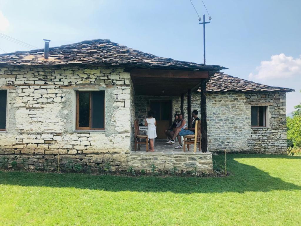 Guest House Qafe Dardha - Tomorr National Park Qafe Dardhe Exterior foto